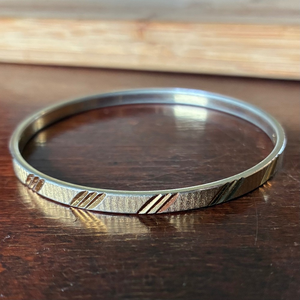 Vintage Monet Signed Gold Tone Bangle Bracelet Brushed Etched Stripe Pattern